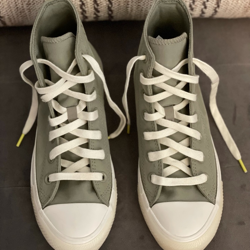 Converse Chuck Taylor All Star High Top Sneakers